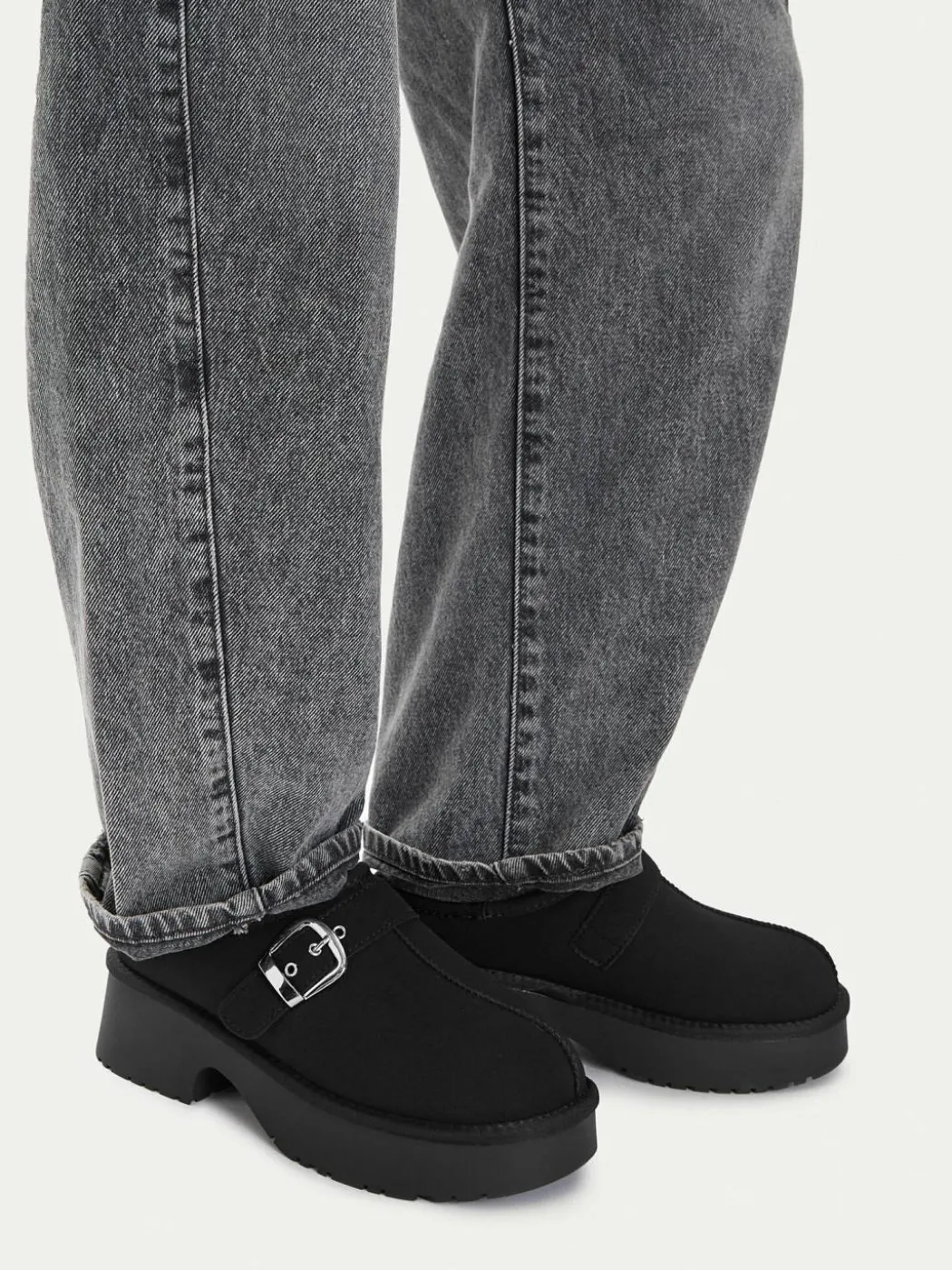 Pantofole CEO-HDR25412-1 Nero