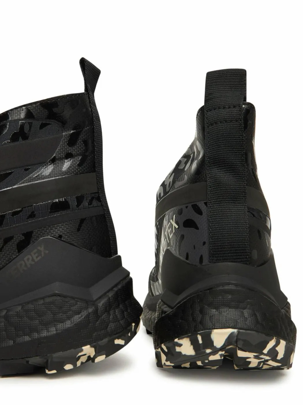 Scarpe da trekking adidas by Stella McCartney x Terrex Free Hiker Gore-Tex JS1112 Nero