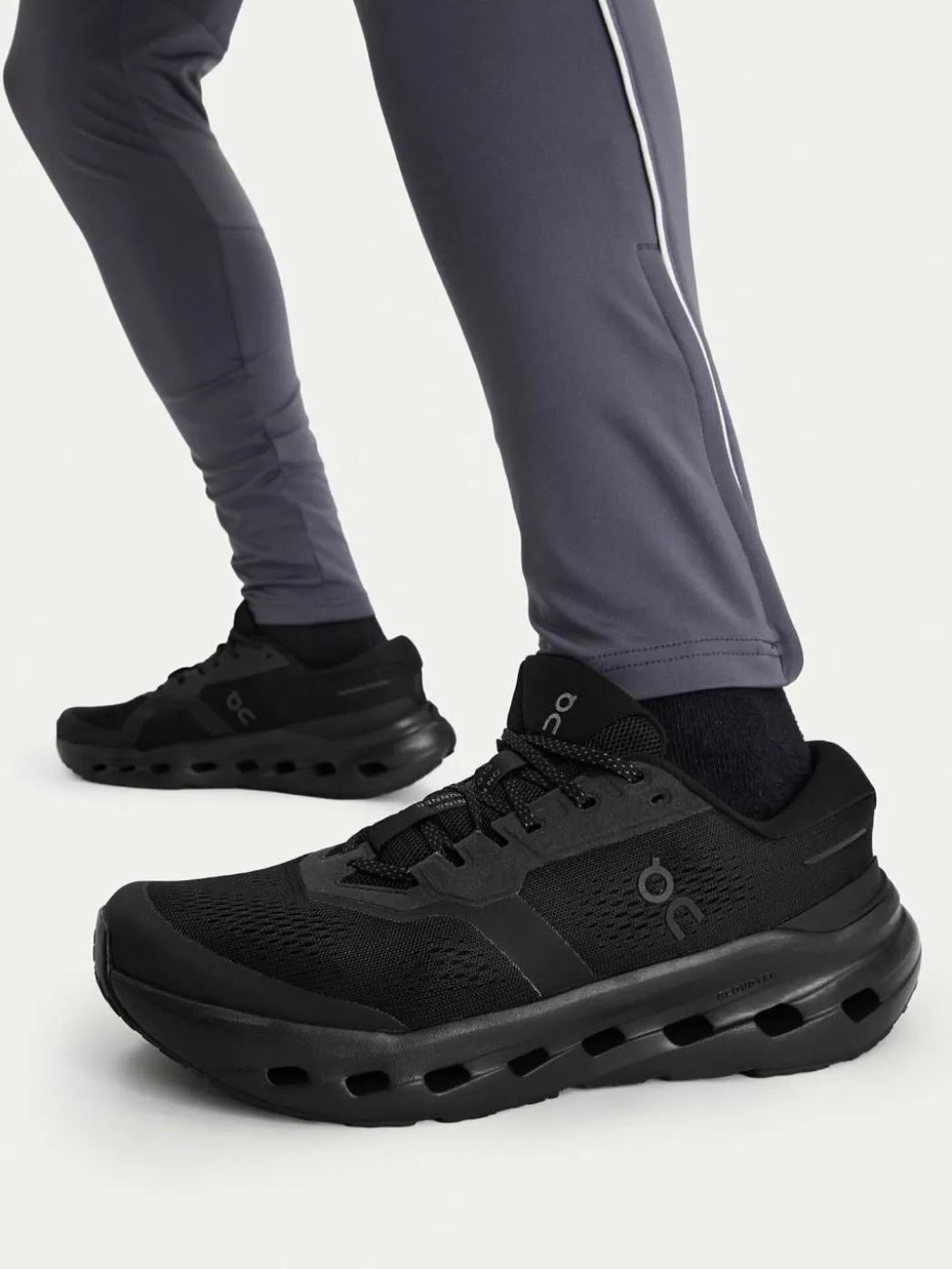 Scarpe running Cloudrunner 3 3MG10071043 Nero