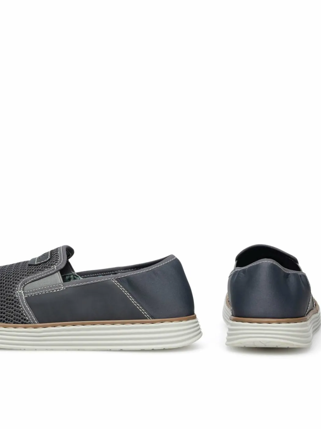 Scarpe sportive B2267-45 Grigio