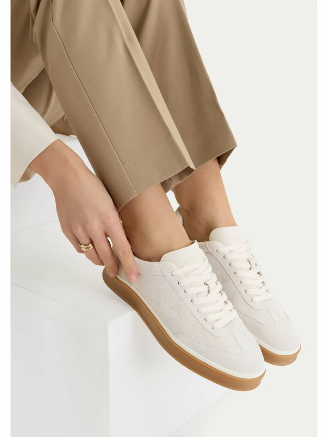 Sneakers EO-GRW03 Beige