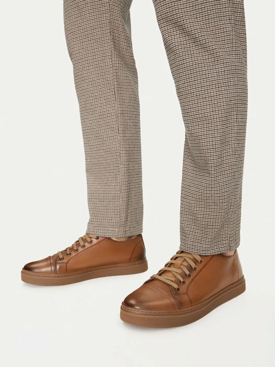 Sneakers REZA-04 MI25 Marrone