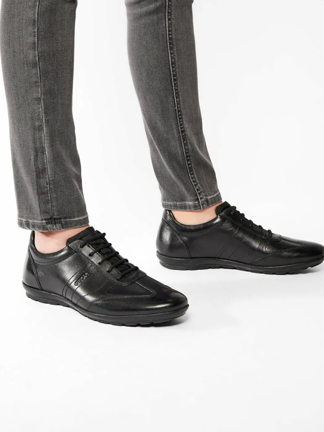 Sneakers U Symbol B U74A5B 00043 C9999 Nero