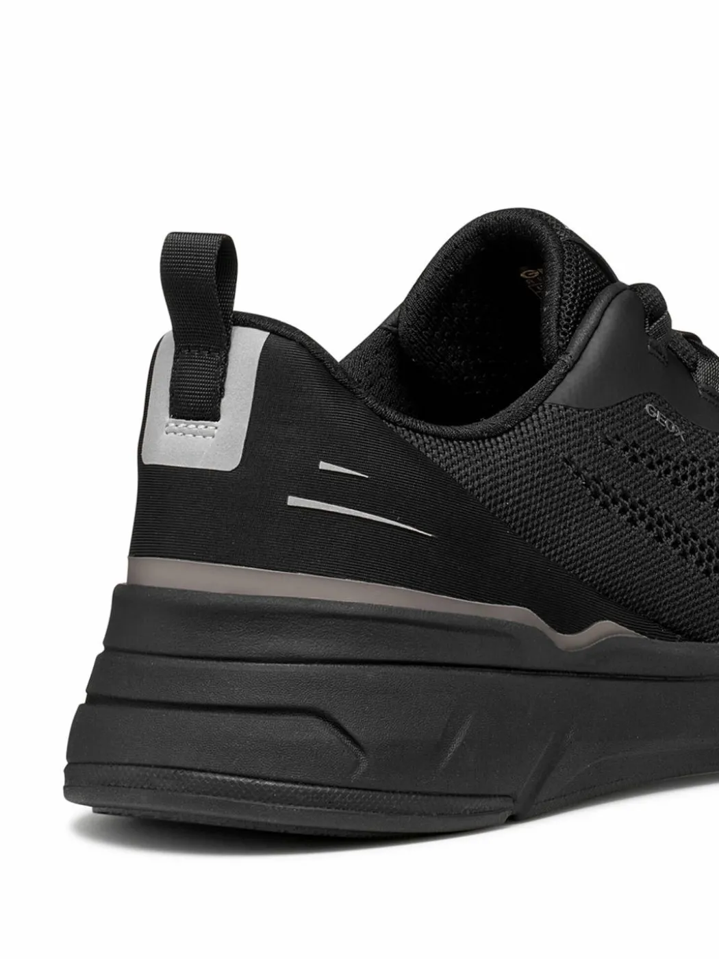 Sneakers U Vittour U65N8B 06K15 C9999 Nero