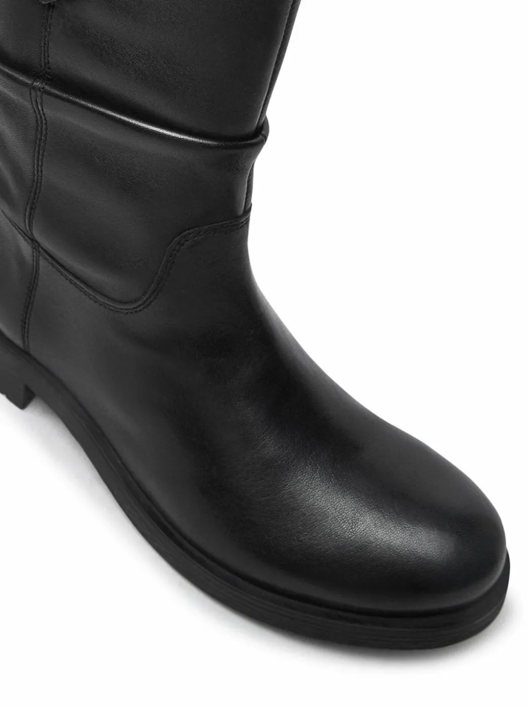 Stivaletti D466RA 000TU C9999 Nero